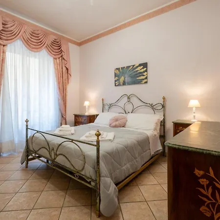 Daire Alloggio Con Patio+Parking