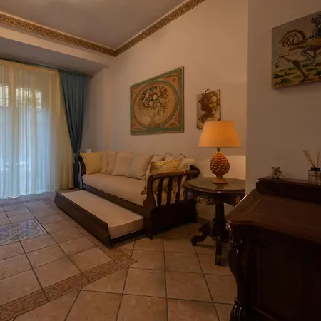 Alloggio Con Patio+Parking