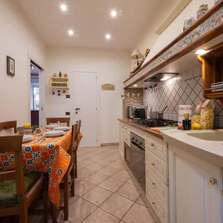 Alloggio Con Patio+Parking * Taormina